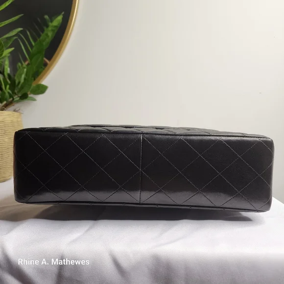 CLASSIC CHANEL JUMBO FLAP 30 24k PLATED GHW - Picture 5 of 16